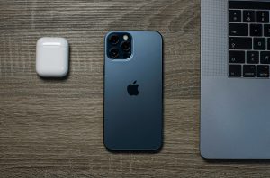 APPLE’S ADVANCED DATA PROTECTION ROLLBACK: WHAT IT MEANS FOR YOUR PRIVACY & SECURITY